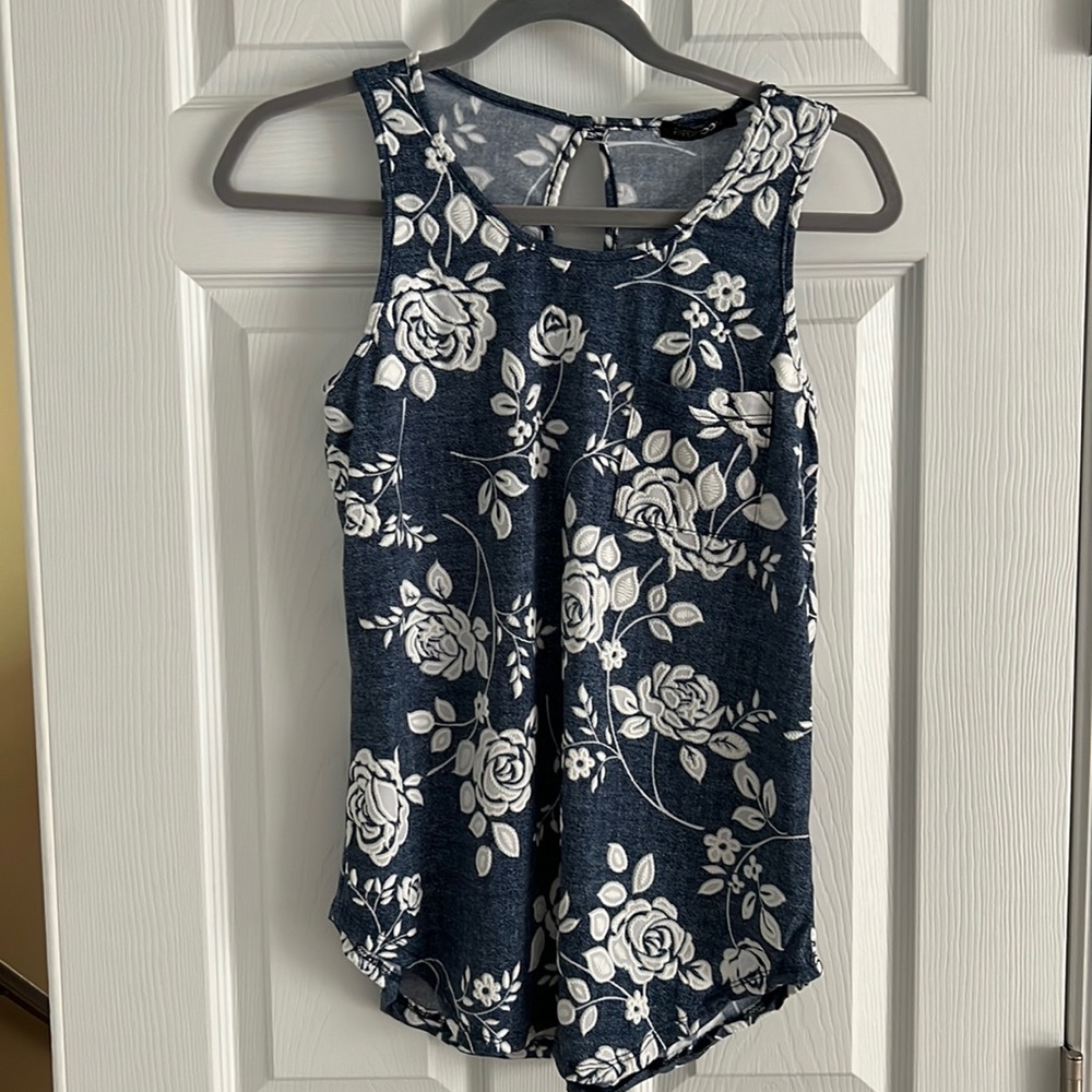 Papermoon Pocket Tank